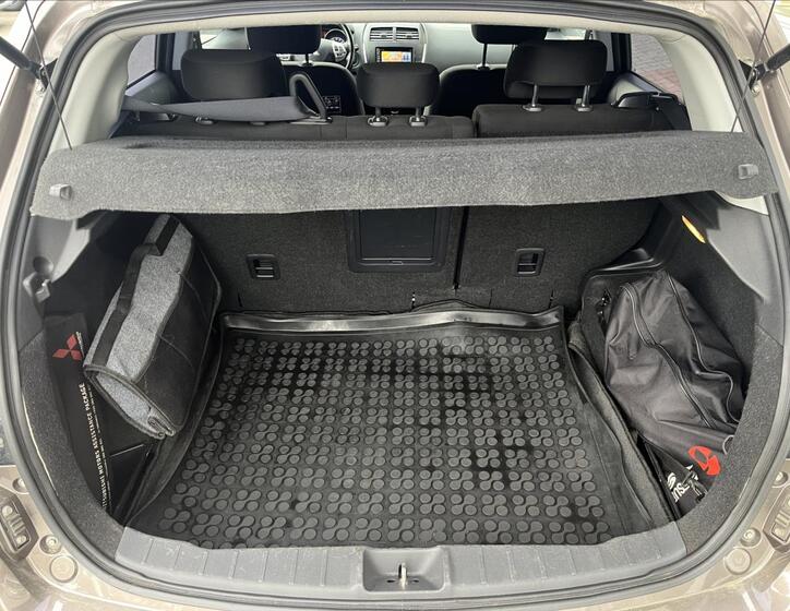 Mitsubishi ASX 17