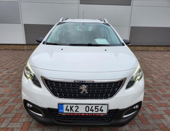 Peugeot 2008 4