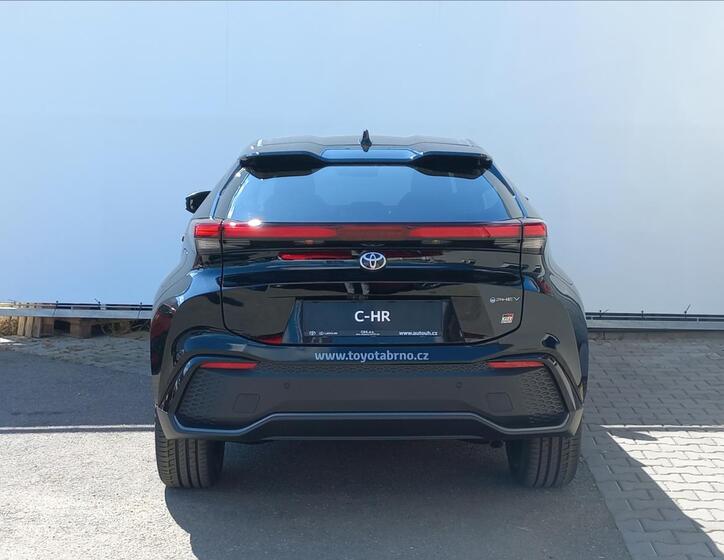 Toyota C-HR 6