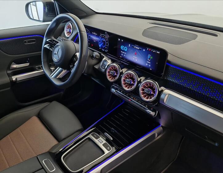 Mercedes-Benz EQB 18