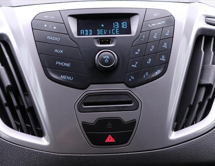 Ford Transit Custom 19