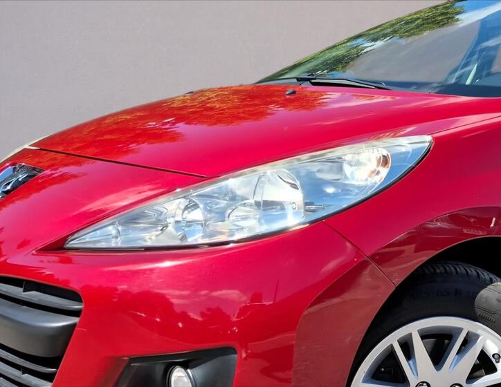 Peugeot 207 5