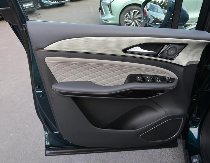Dongfeng U-Tour 25