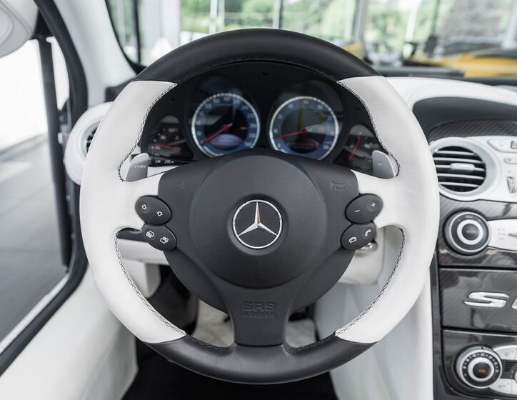 Mercedes-Benz SLR 8