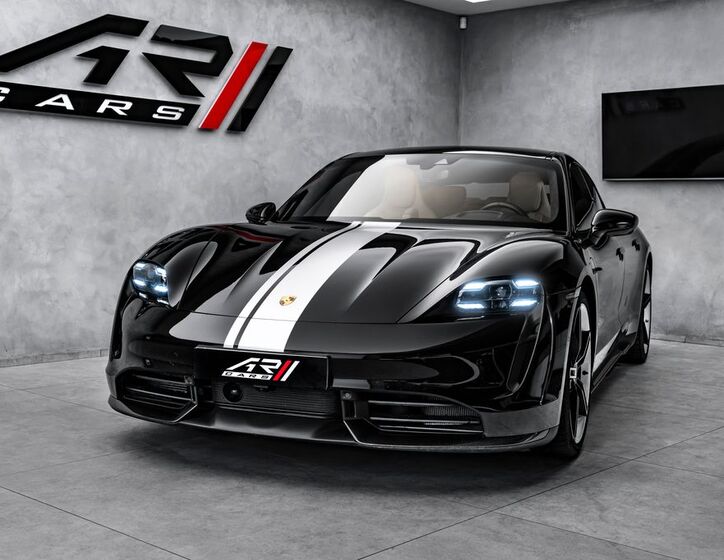 Porsche Taycan 3