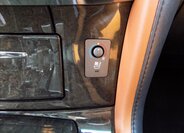 Lexus LX 570 38
