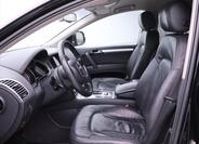 Audi Q7 12