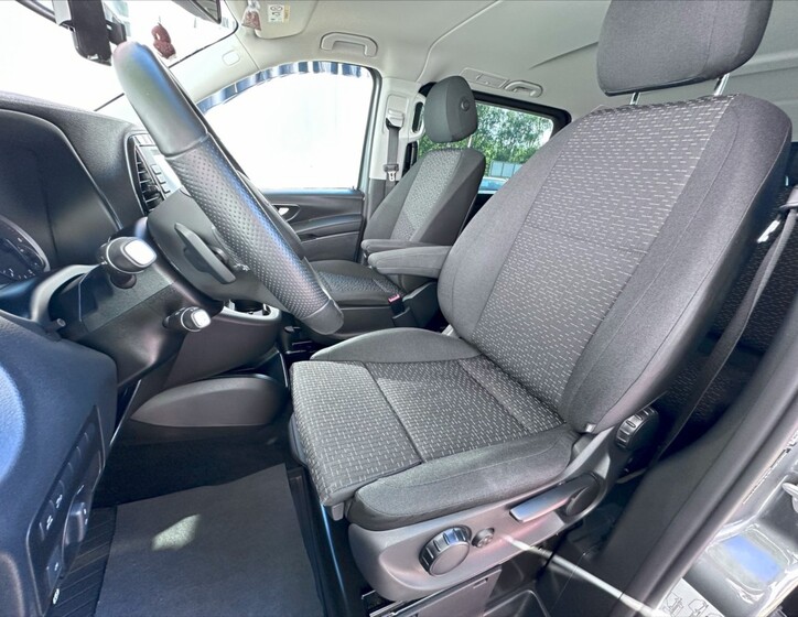 Mercedes-Benz Vito 10