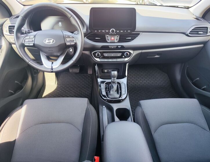 Hyundai i30 11