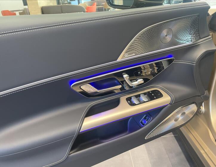 Mercedes-Benz SL 8
