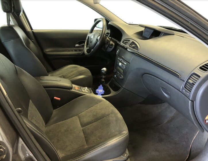 Renault Laguna 12
