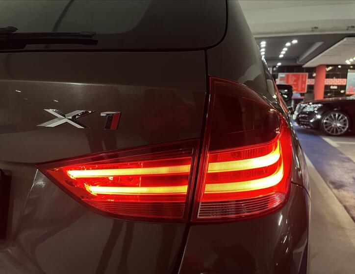BMW X1 6