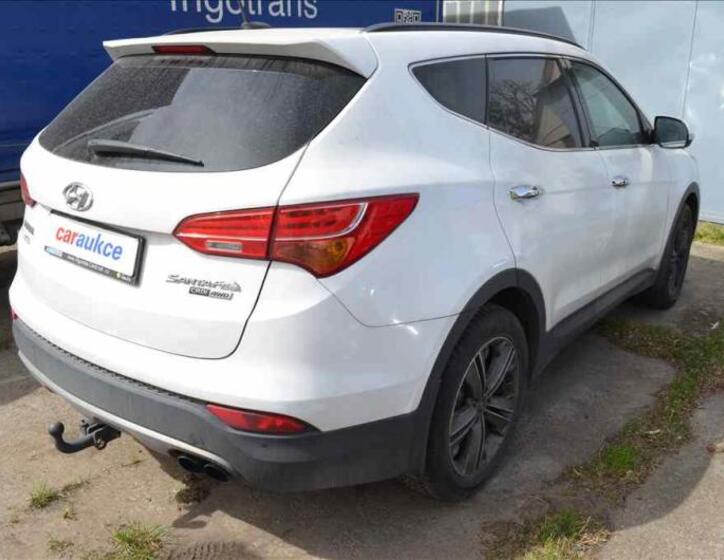 Hyundai Santa Fe 4