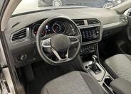 Volkswagen Tiguan 6