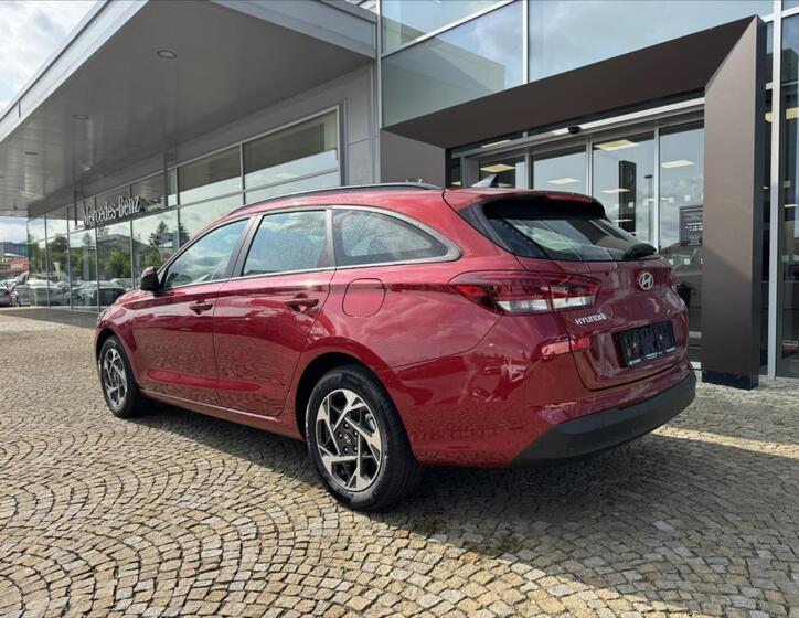 Hyundai i30 4