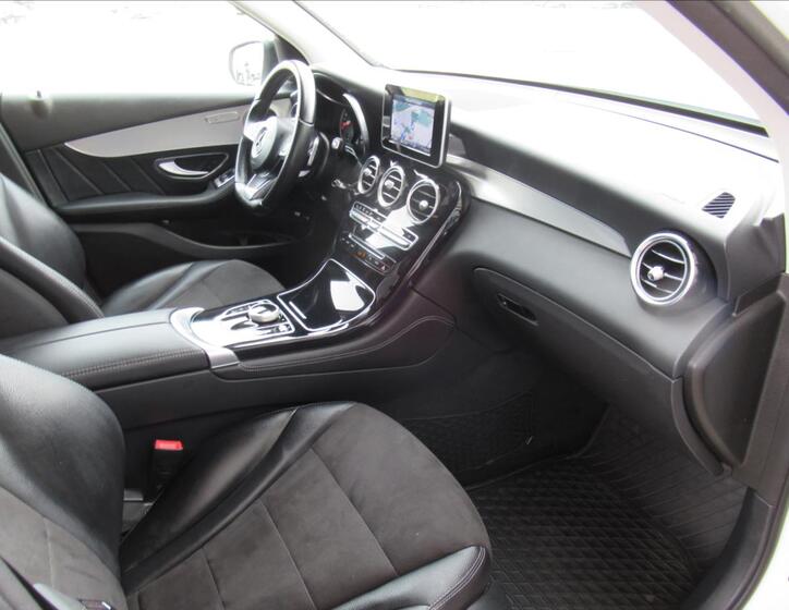 Mercedes-Benz GLC 28