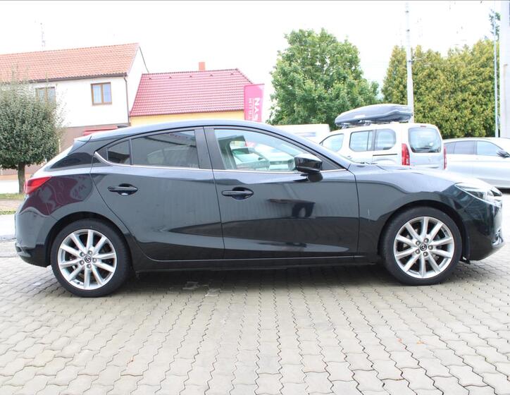 Mazda 3 3