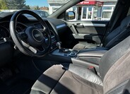 Audi Q7 11