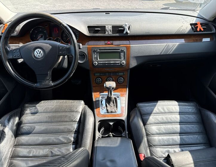 Volkswagen Passat 9
