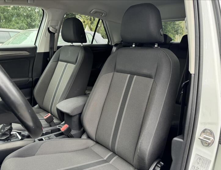 Volkswagen T-Roc 26