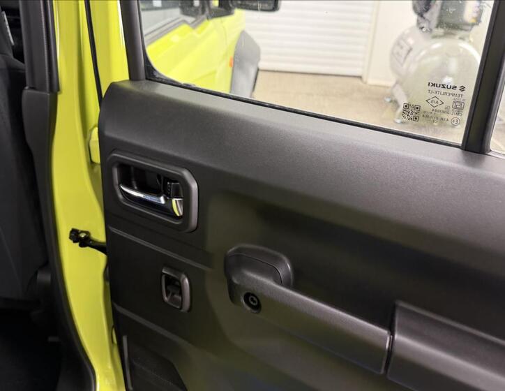 Suzuki Jimny 24