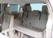Chrysler Town & Country 34