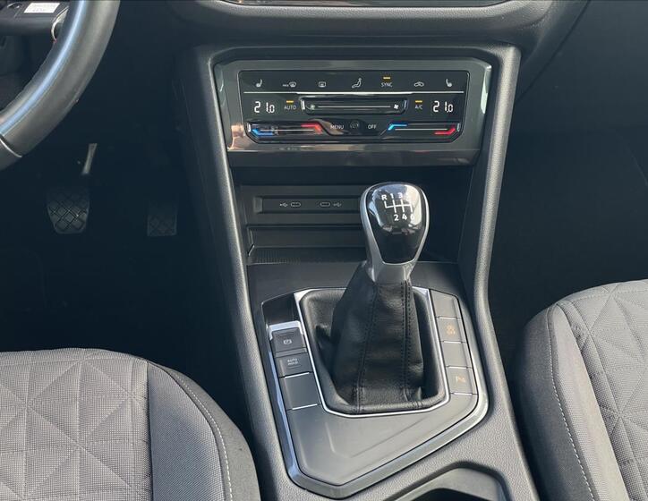 Volkswagen Tiguan 12