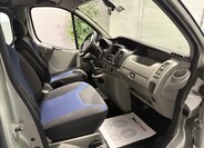 Renault Trafic 13