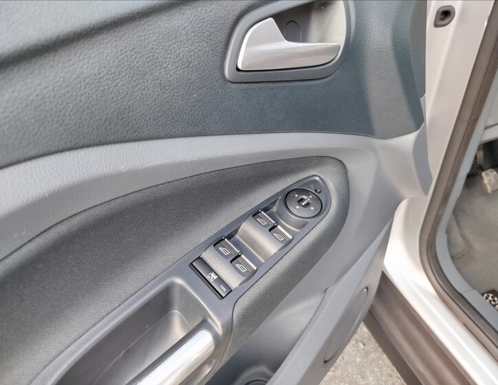 Ford C-MAX 12
