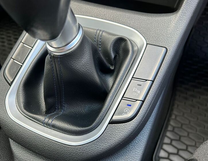 Hyundai i30 16