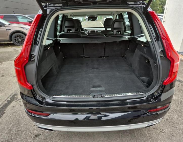 Volvo XC90 10