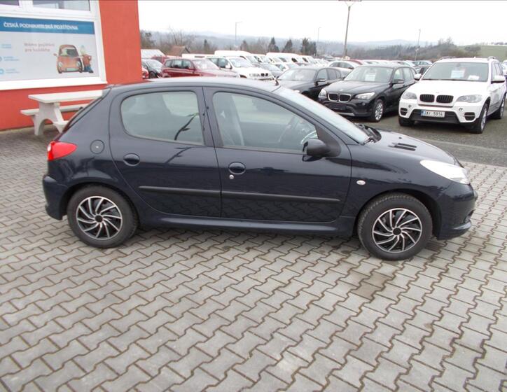 Peugeot 206 9