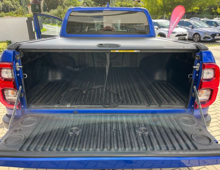 Toyota Hilux 30