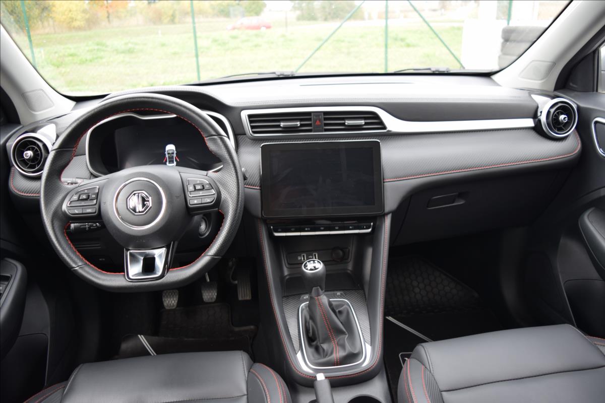 MG ZS