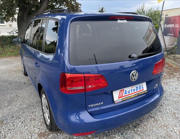 Volkswagen Touran 4