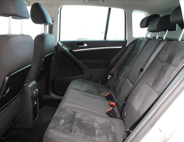 Volkswagen Tiguan 14