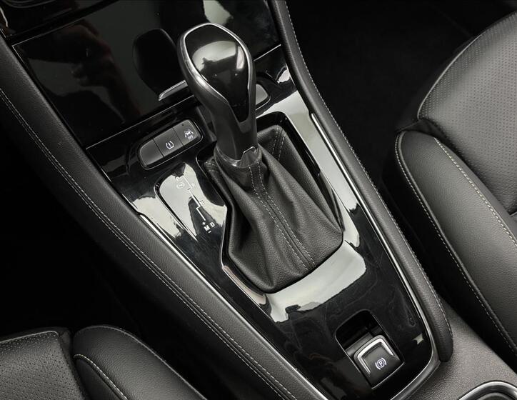 Opel Grandland X 23