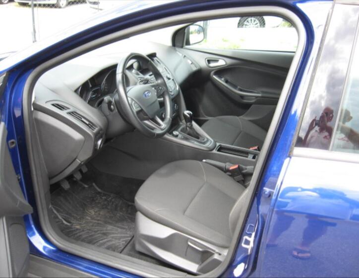 Ford Focus 7