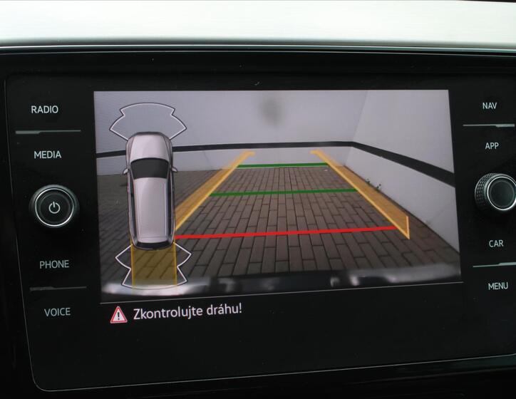 Volkswagen Passat 18