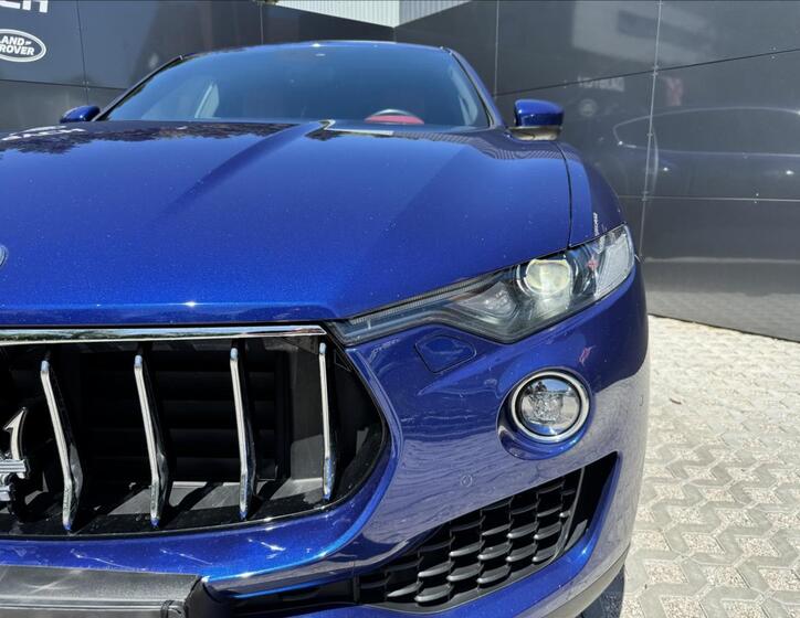 Maserati Levante 19
