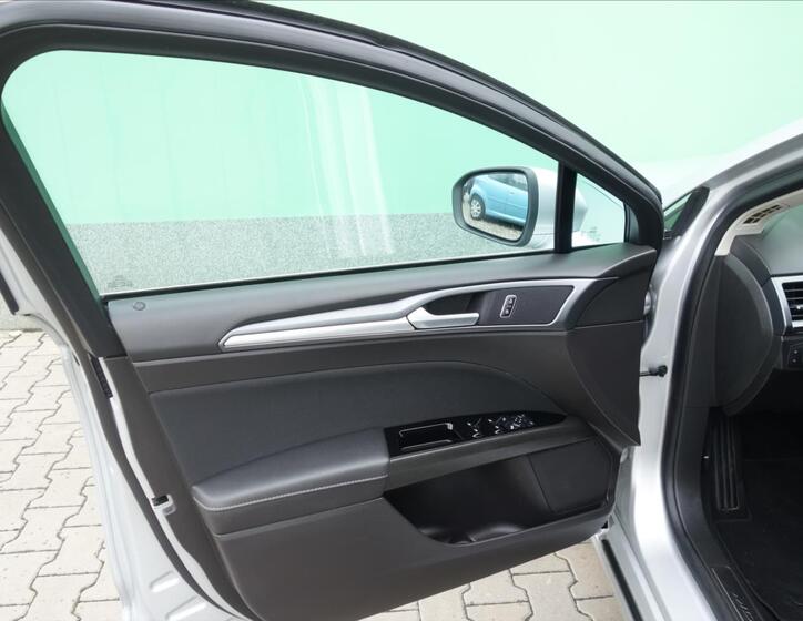 Ford Mondeo 26