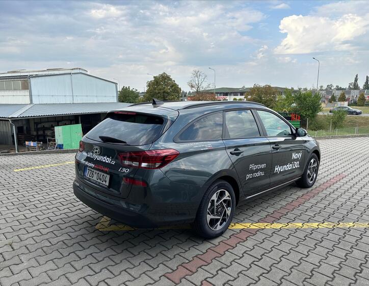Hyundai i30 4