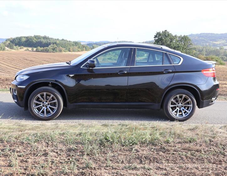 BMW X6 4