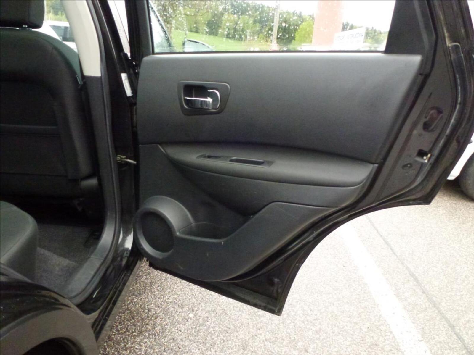 Nissan Qashqai 22