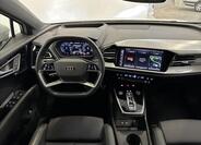 Audi Q4 5