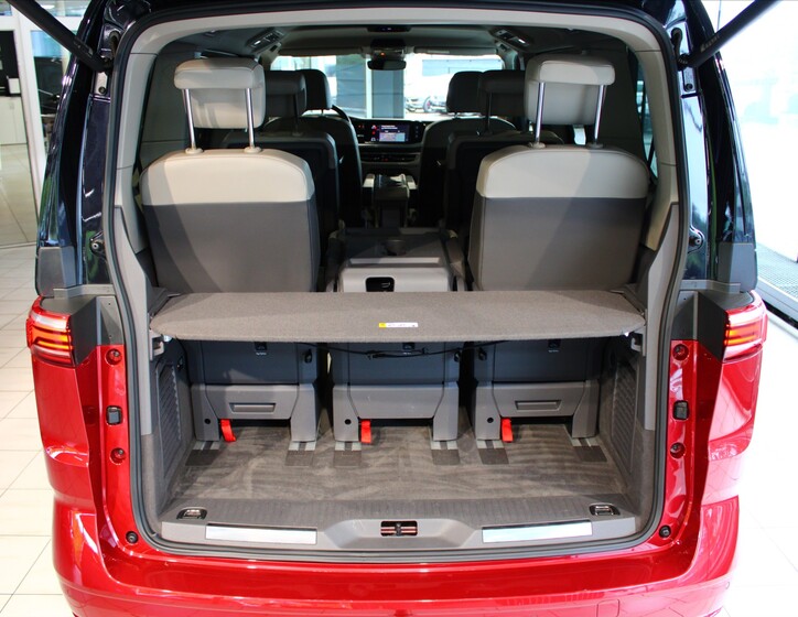Volkswagen Multivan 32