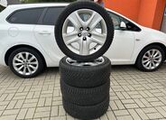 Opel Astra 8