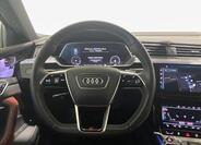 Audi e-tron 10