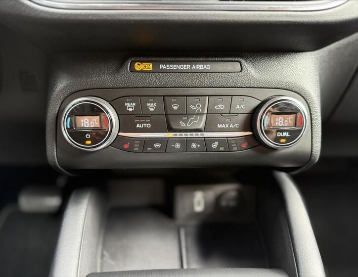 Ford Focus 32