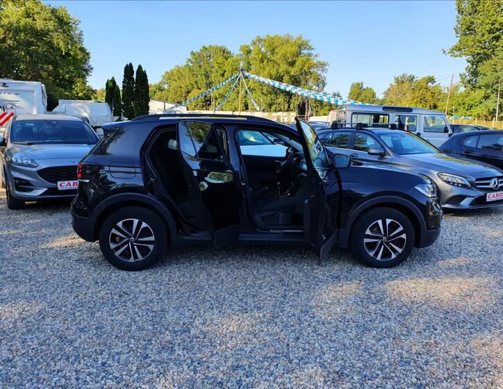 Volkswagen T-Cross 18